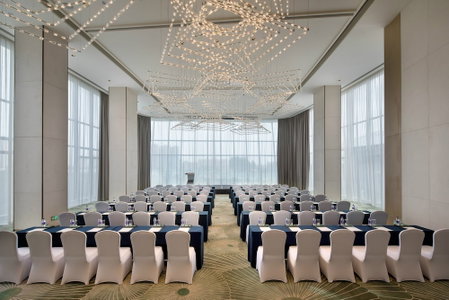 Holiday Inn Zhengzhou Riverside by IHG, Zhengzhou, China