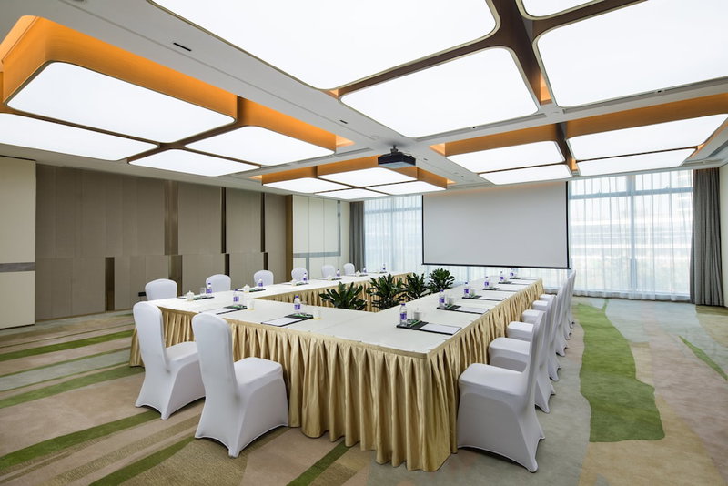 Holiday Inn Zhengzhou Riverside by IHG, Zhengzhou, China