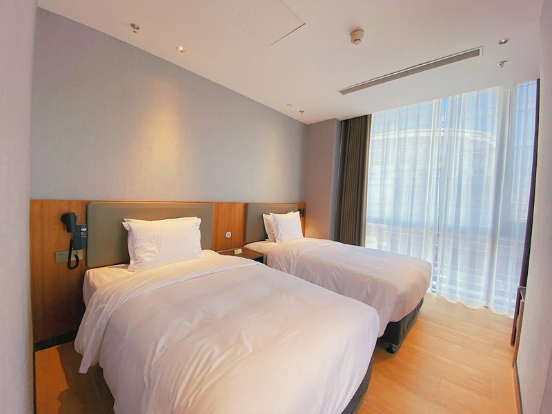 Holiday Inn Express Jining Cultural Center by IHG, Jining, China