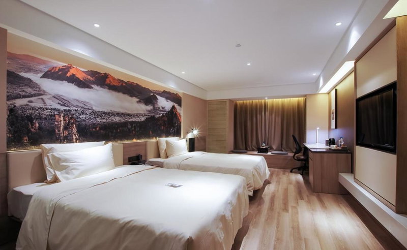 Atour Hotel Harbin Haxi High Speed Railway Station, Harbin, 中国