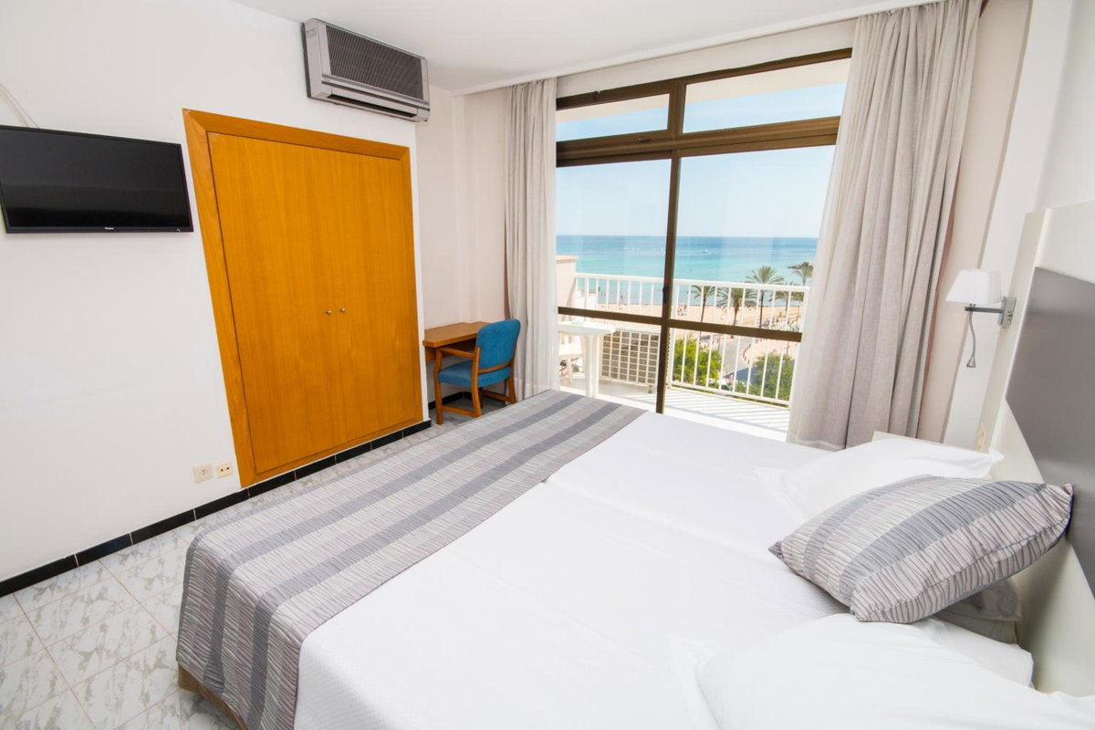 Hotel · Hotel Amic Miraflores, Can Pastilla