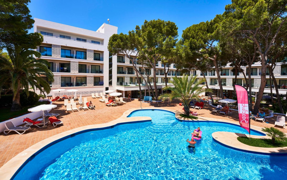 Hôtel · Hotel & Spa S'Entrador Playa, Cala Ratjada