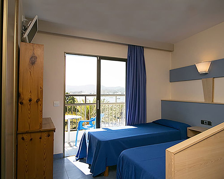 The Blue Apartments by Ibiza Feeling - Adult Only, Sant Antoni de Portmany, Espagne