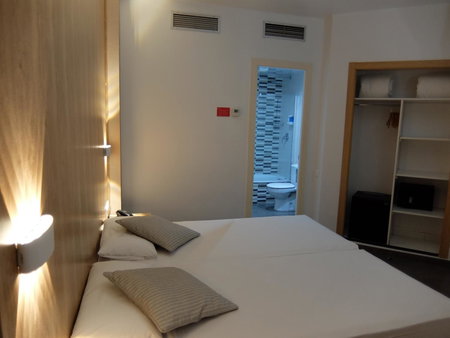 Hotel Medicis, el Baix Guinardo, España