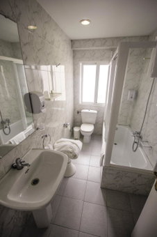 Hotel Vigo Plaza, Vigo, Spain