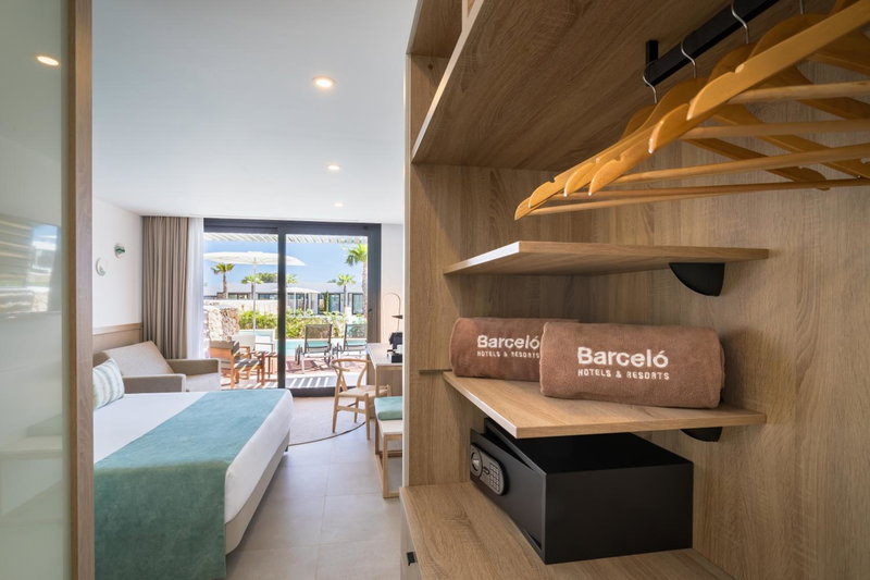 Barceló Nura, Mao, Espagne
