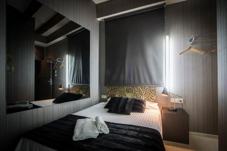 Cosy Rooms Embajador, Valencia, Spain