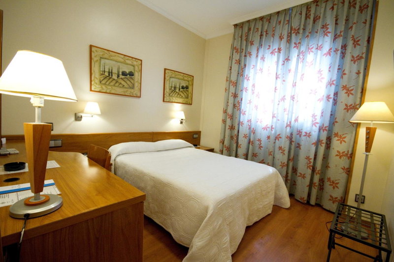 Hotel Los 5 Pinos, Barajas de Madrid, Espagne