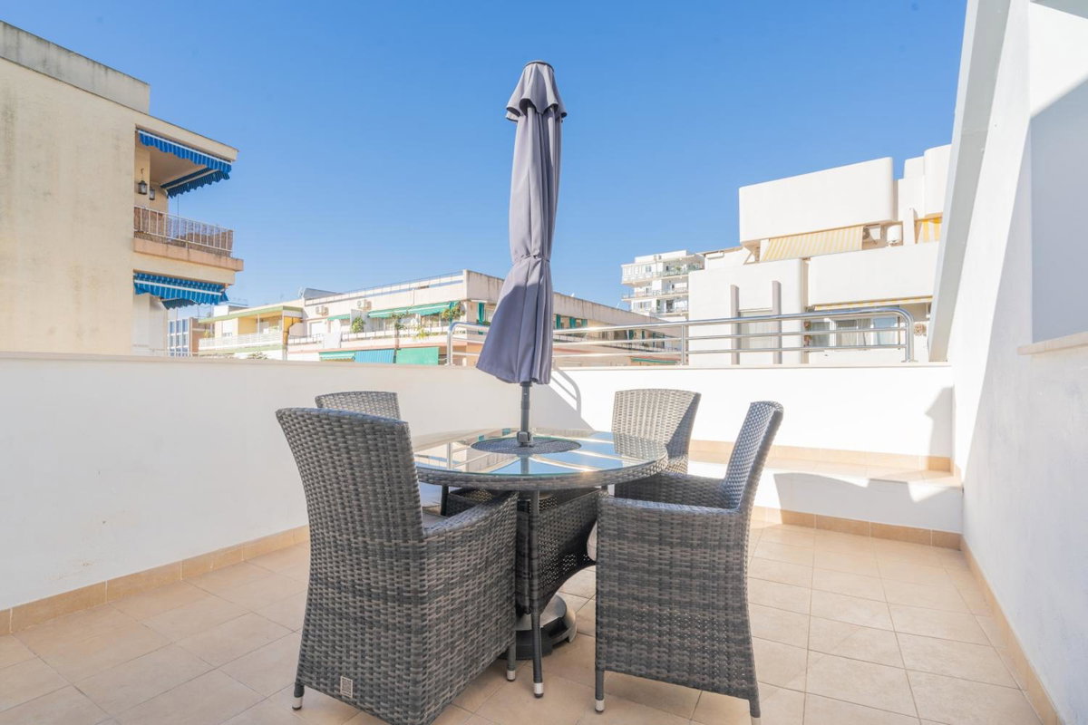 Hotel · Apartamentos Castillo by Sur Suites, Fuengirola