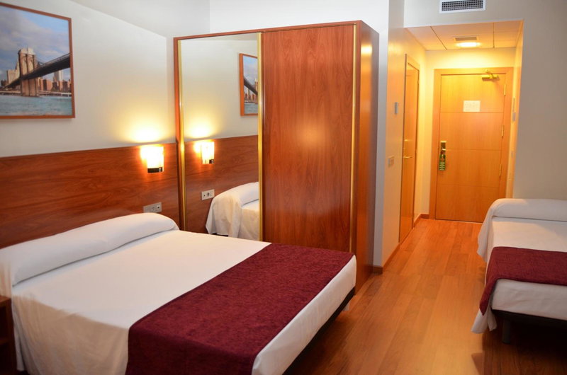 B&B HOTEL Tarragona Reus, Reus, Spain