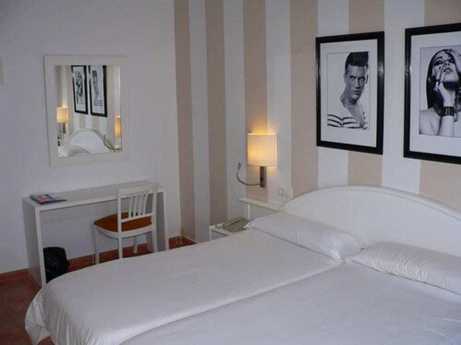 Hotel Navia Santa Ponsa, Calvia, Испания