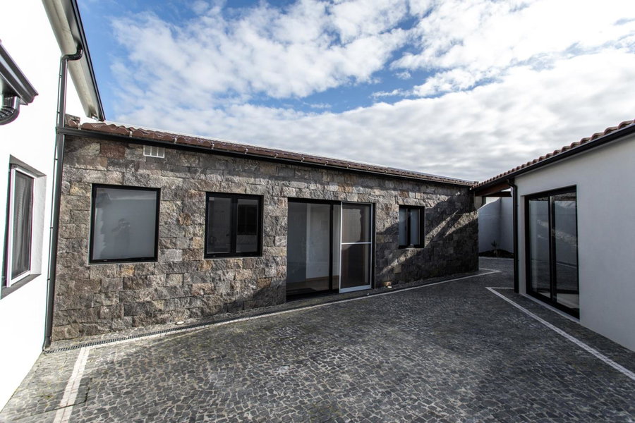 Carvão PDL Inn, Ponta Delgada, Portugal