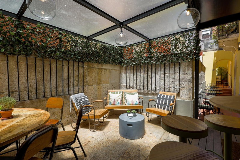 LR Guest House, Lisbon, Portugal