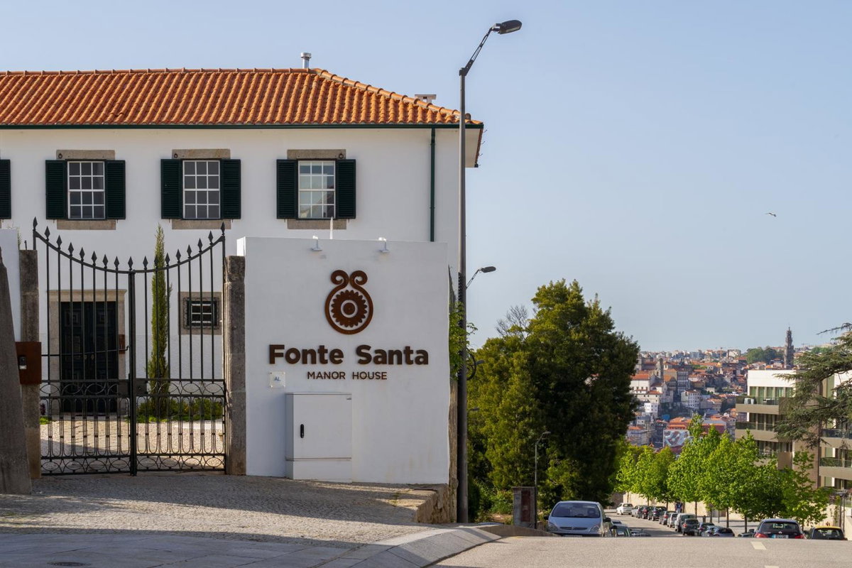 FONTE SANTA Manor House, Portugal