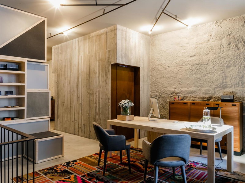 Armazém Luxury Housing- Architectural & Design Hotel, Porto, Portugal
