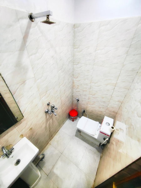 Lucky Restaurant & Guest House Near Taj Mahal, Agra, Индия