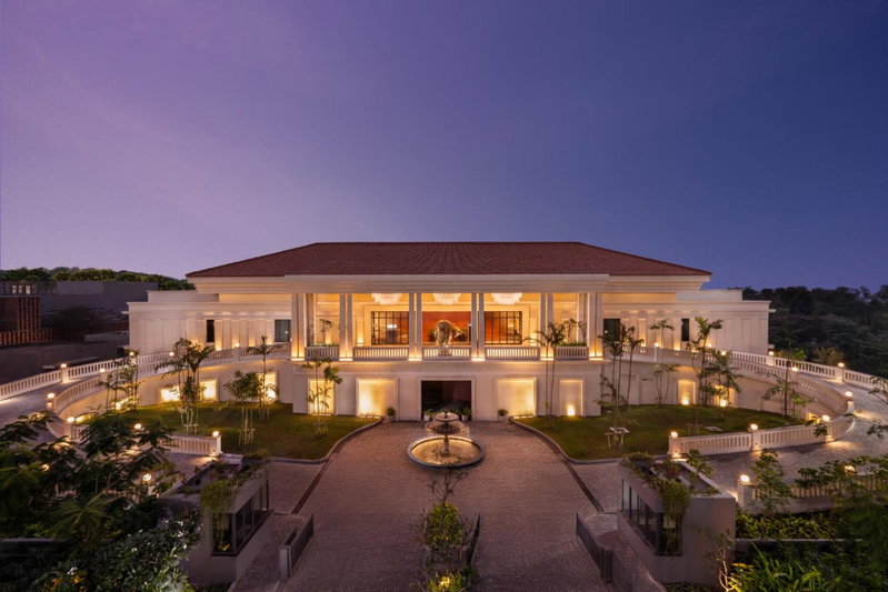 Taj Taal Kutir, Dam Dam, Индия