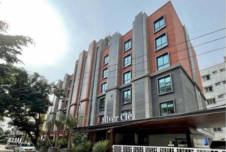 Hotel Silver Cle Hitech City Madhapur, Kukatpalli, India
