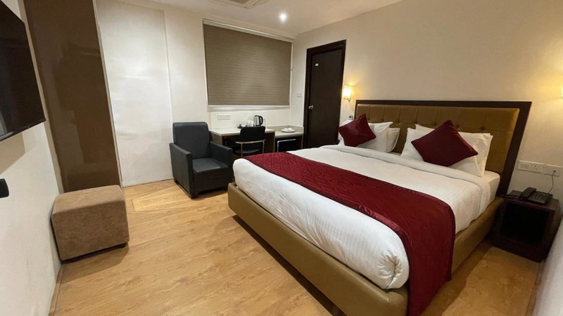 Hotel Silver Cle Hitech City Madhapur, Kukatpalli, India