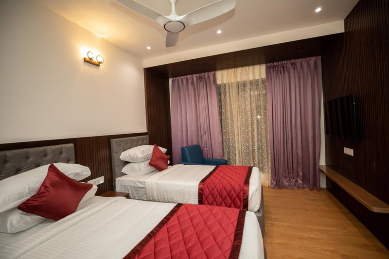 Hotel Silver Cle Hitech City Madhapur, Kukatpalli, India