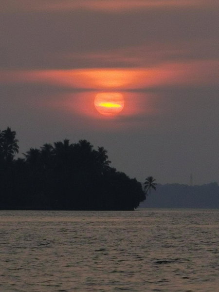 Santa Maria Hostel Munroe Island, Ponmana, India