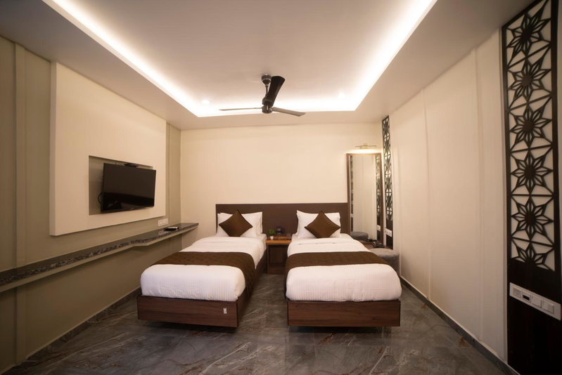 Murali Krishna Apart Hotel, Kakinada, India