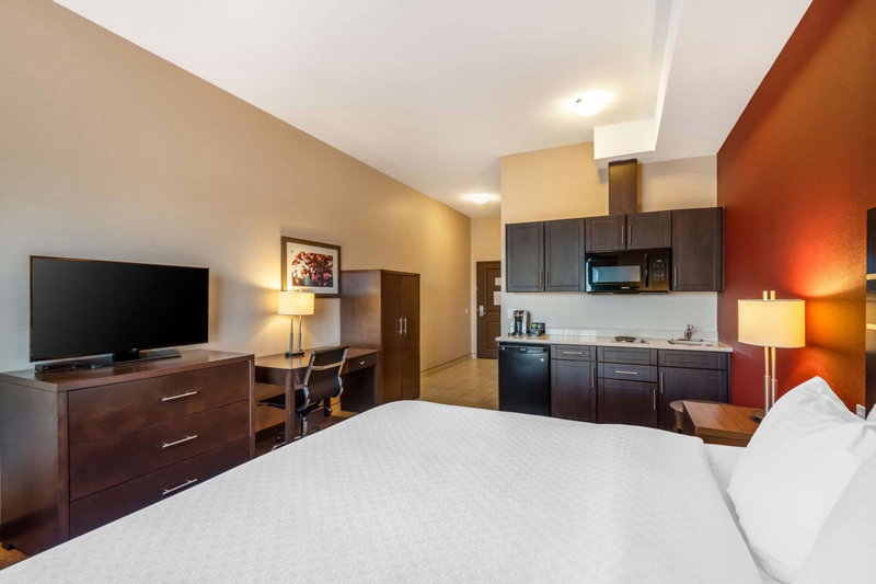 Best Western Plus Kindersley Hotel, Kindersley, Canada