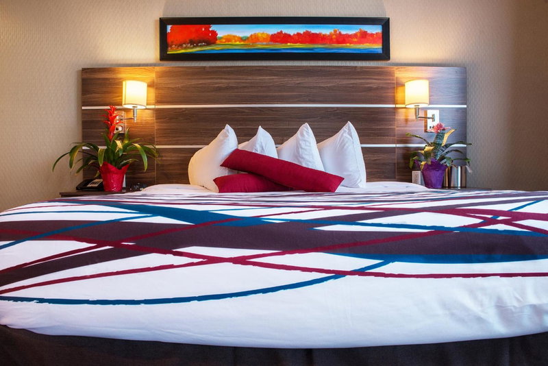 Encore Suites by Service Plus Inns, Grande Prairie, Канада