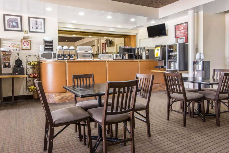Econo Lodge, Greater Sudbury, Canada