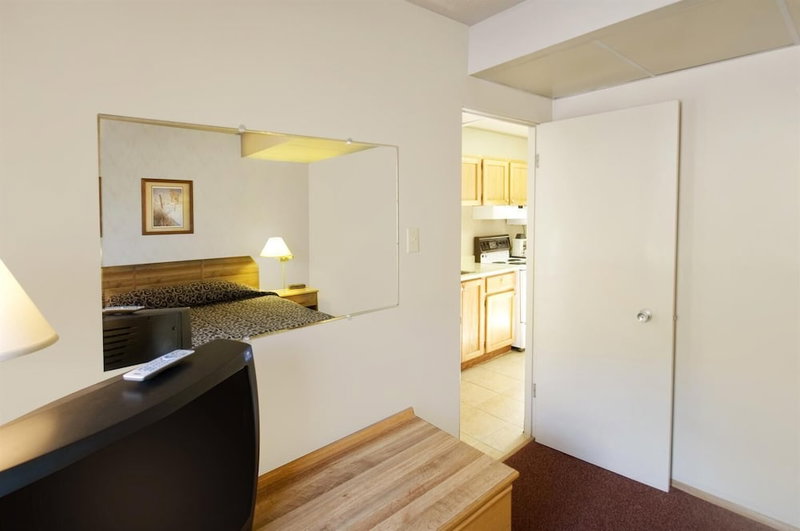 Canadas Best Value Desert Inn & Suites Cache Creek, Cache Creek, Canada