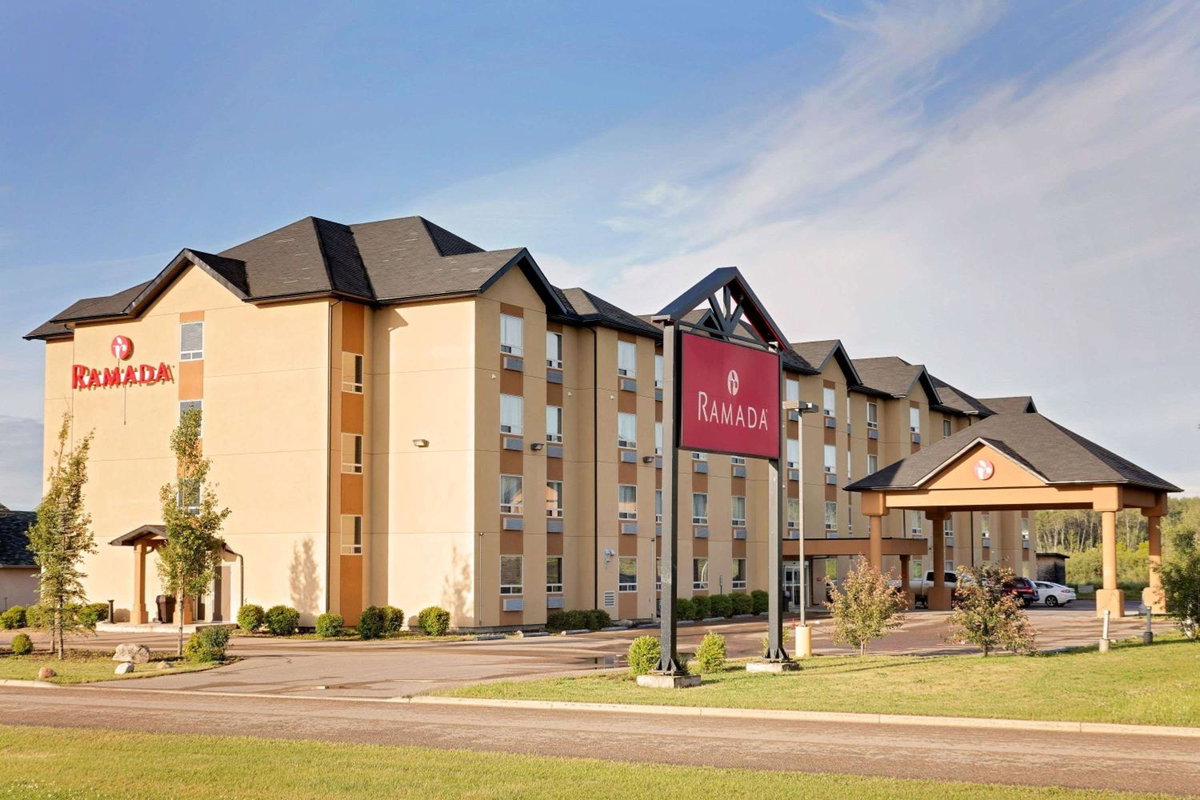 Hotel · Ramada by Wyndham Cold Lake, Cold Lake