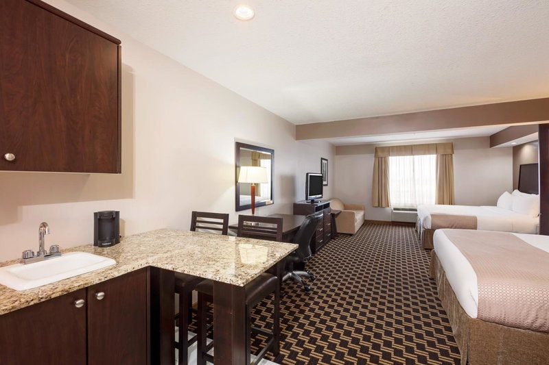Ramada by Wyndham Cold Lake, Cold Lake, Канада