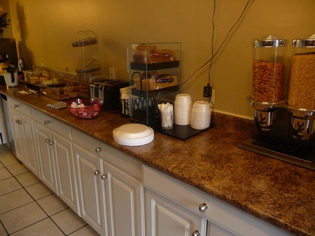 Super 8 by Wyndham Kamloops East, Kamloops, Canada