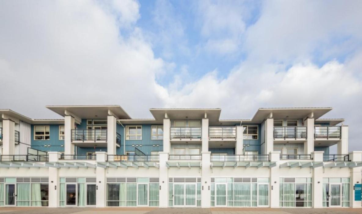 Steveston Waterfront Hotel, Canada