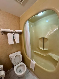 Travelodge by Wyndham Prince Albert, Prince Albert, Canada