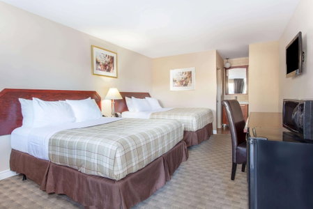Howard Johnson by Wyndham Kingston, Kingston, Canadá