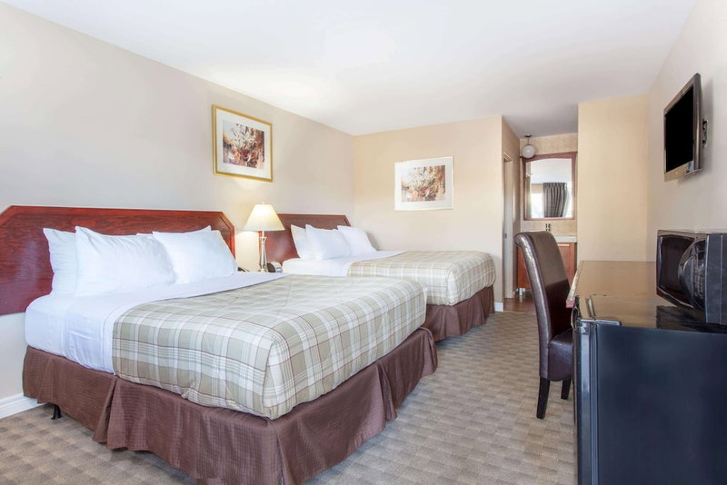 Howard Johnson by Wyndham Kingston, Kingston, Canadá