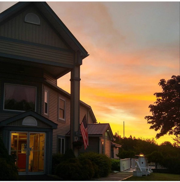 Granite Town Hotel, Saint George, Canada