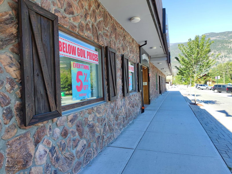 Pemberton Hotel (Motel), Pemberton, Canada
