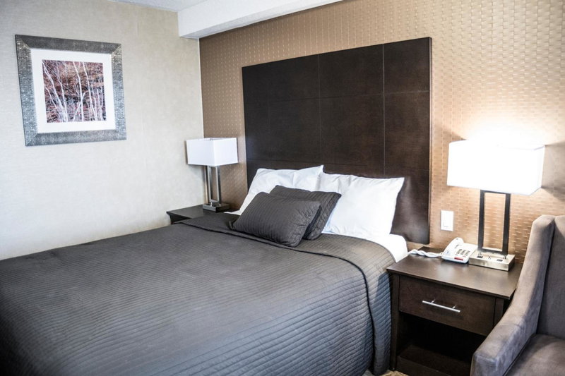 Mississauga Gate Inn, Islington-City Centre West, Канада