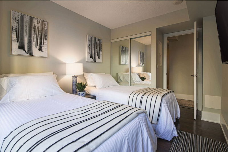 Life Suites Loft - CN Tower, Kensington-Chinatown, Canada