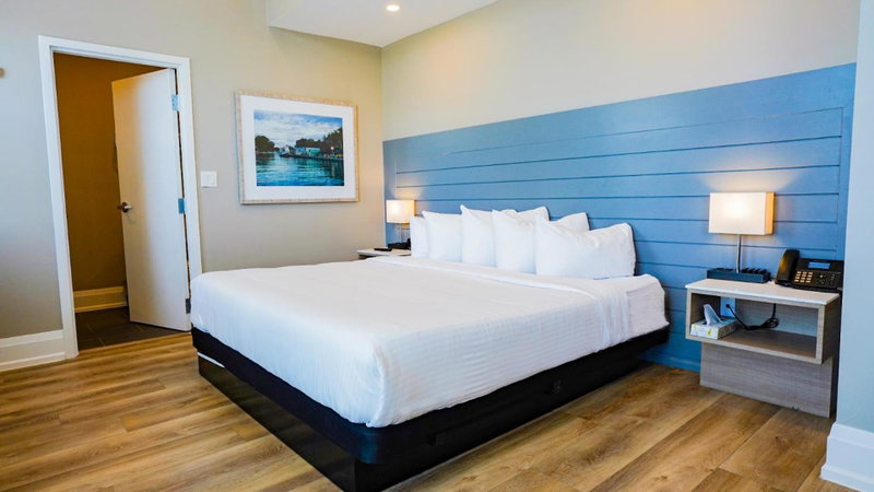 Colonial Hotel & Suites, Grand Bend, Canadá