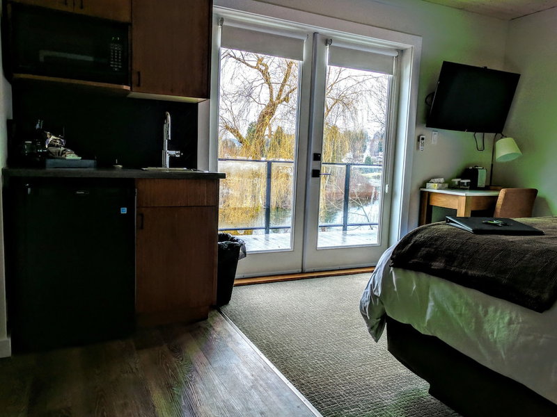Riverside Inn, Lake Cowichan, Canada