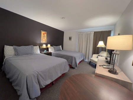 Monashee Motel, Sicamous, Канада