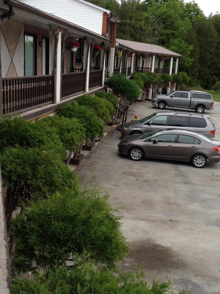 Cedar Springs Motel, Brampton, Canada