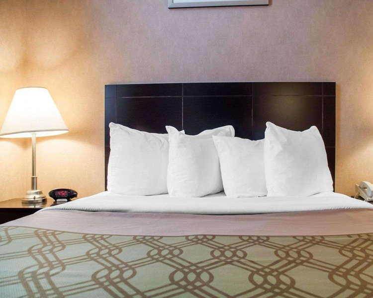Woodstock Inn and Suites, Woodstock, Canada