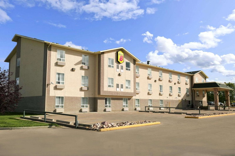 Super 8 by Wyndham Slave Lake AB, Slave Lake, Canada