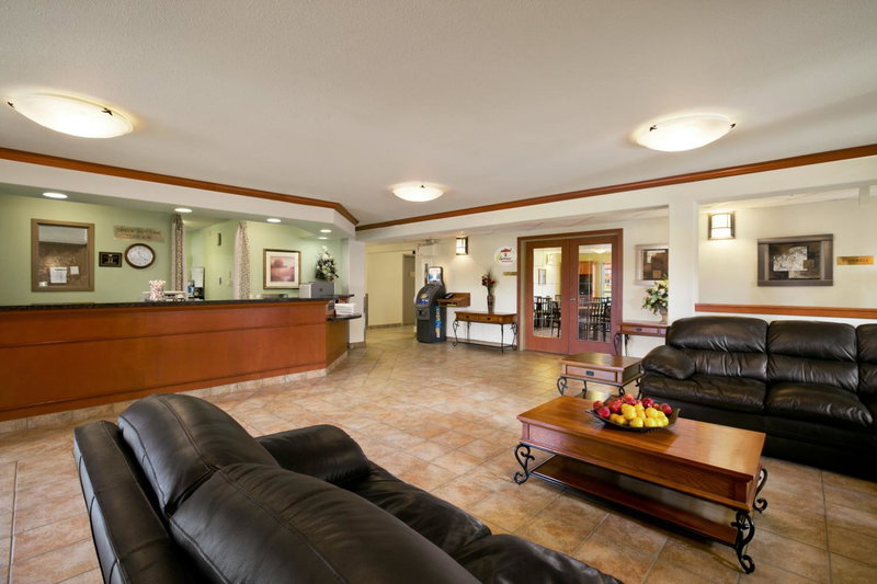 Super 8 by Wyndham Slave Lake AB, Slave Lake, Canada