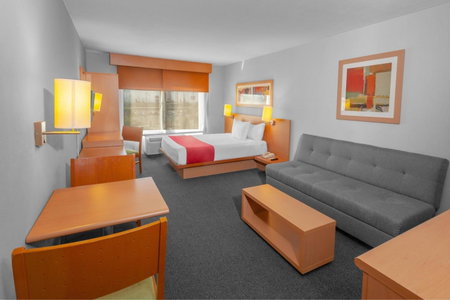 City Express by Marriott Celaya Parque, Celaya, Мексика