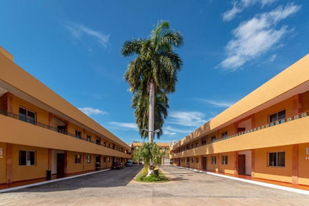 Tecnohotel Itzáes, Merida, Mexico